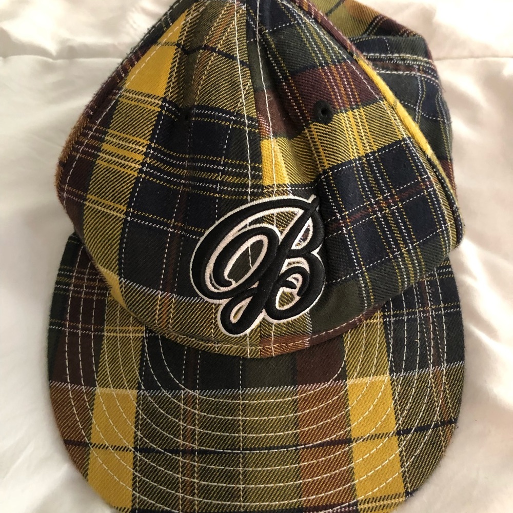 GREAT CONDITION MENS BILLABONG HAT.